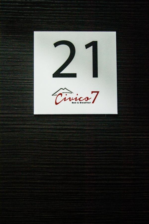 Civico 7 Bed & Breakfast Napoli Dış mekan fotoğraf